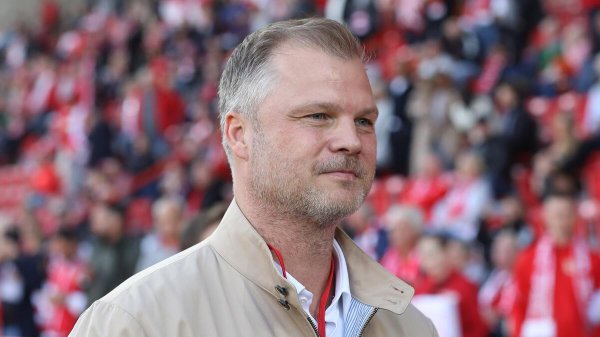 满盈网配资 斯图加特总监：出售沃尔特马德是为了俱乐部，我们会变得更强